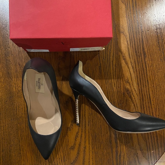 VALENTINO 2012 ROCKSTUD LEATHER PUMP - Picture 9 of 9